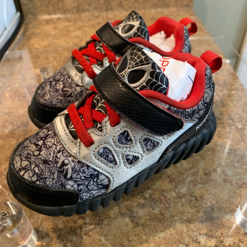 Reebok spiderman shoes OBO
